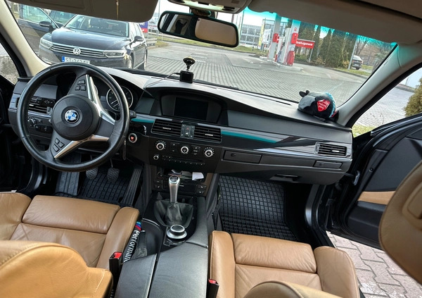 BMW Seria 5 cena 35500 przebieg: 285000, rok produkcji 2008 z Tychy małe 56